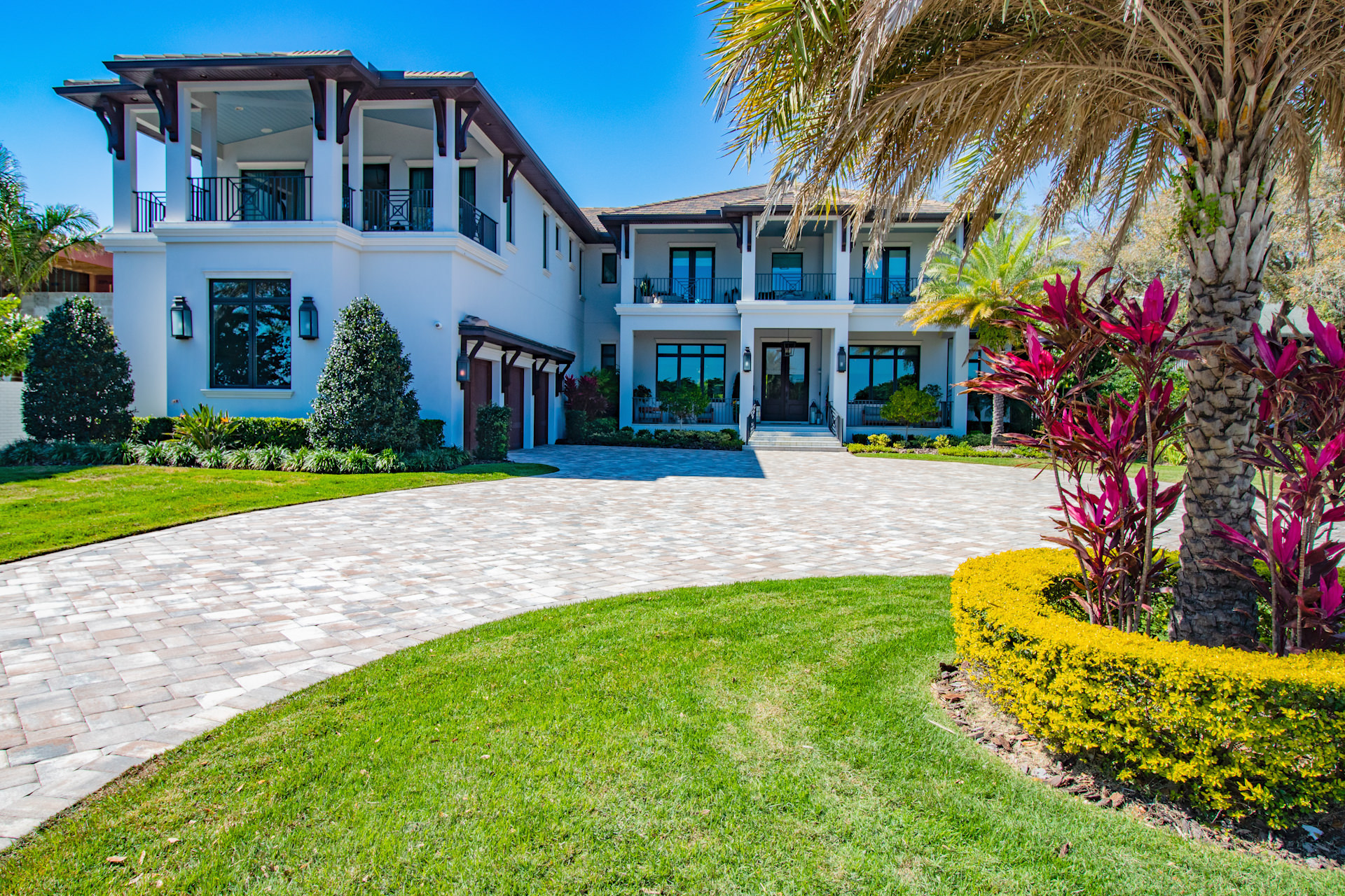 Tampa Luxury Homes for Sale featured by Blue Sun Realty Luxury